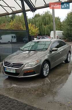 Купе Volkswagen CC / Passat CC 2011 в Львові