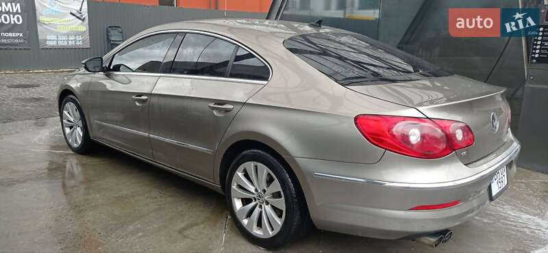 Купе Volkswagen CC / Passat CC 2011 в Львове