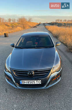 Купе Volkswagen CC / Passat CC 2010 в Доброславе