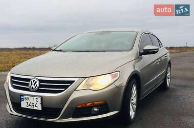 Купе Volkswagen CC / Passat CC 2010 в 