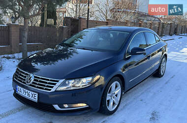 Купе Volkswagen CC / Passat CC 2012 в Чернівцях