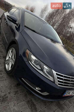 Купе Volkswagen CC / Passat CC 2012 в Здолбуніві