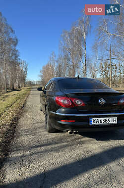 Купе Volkswagen CC / Passat CC 2010 в Умані