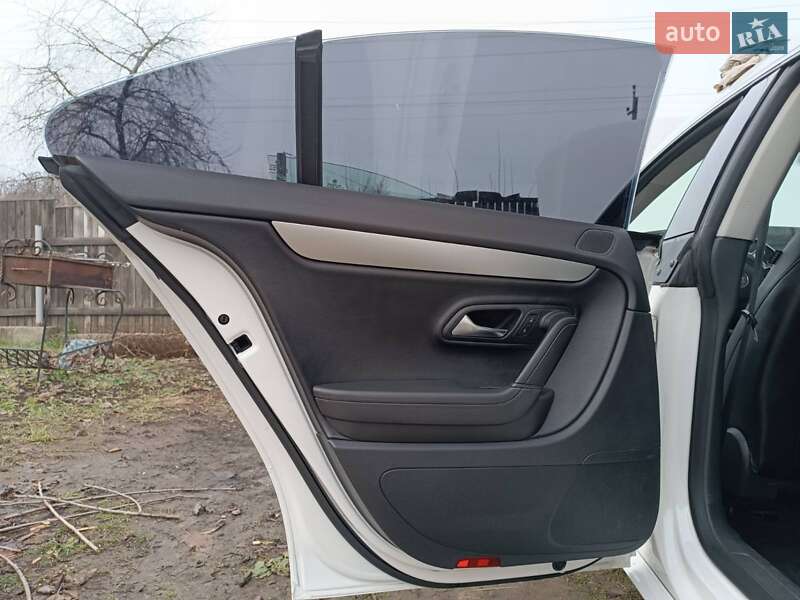 Купе Volkswagen CC / Passat CC 2011 в Луцьку