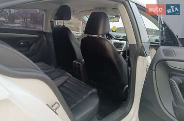 Купе Volkswagen CC / Passat CC 2011 в 
