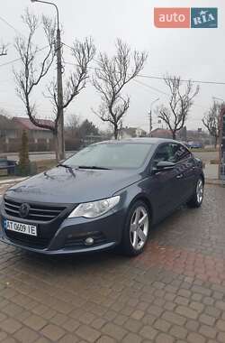 Купе Volkswagen CC / Passat CC 2011 в Івано-Франківську