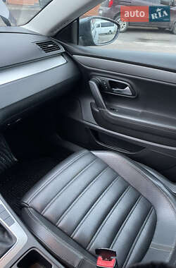 Купе Volkswagen CC / Passat CC 2010 в 