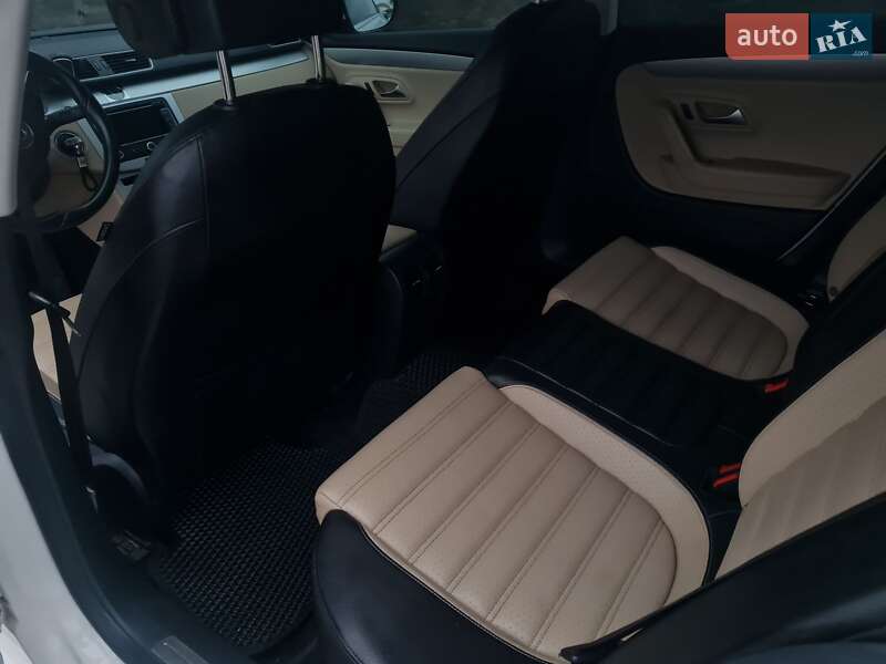 Купе Volkswagen CC / Passat CC 2013 в Дніпрі