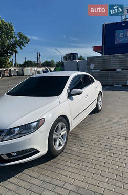 Седан Volkswagen CC / Passat CC 2012 в 