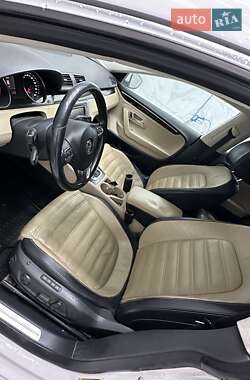 Купе Volkswagen CC / Passat CC 2012 в 