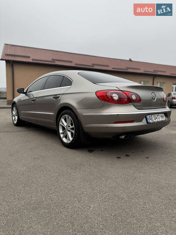 Купе Volkswagen CC / Passat CC 2011 в Дніпрі