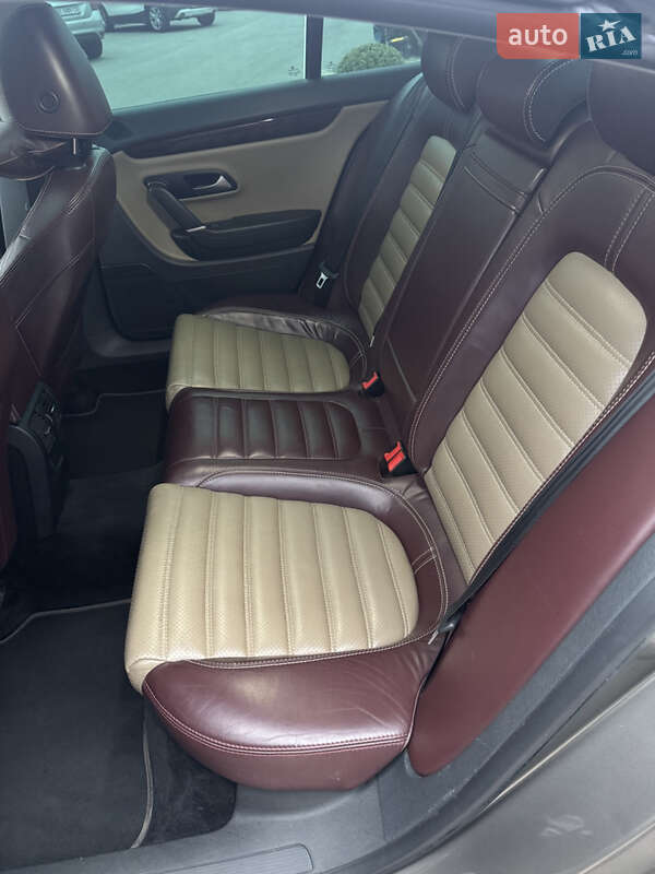 Купе Volkswagen CC / Passat CC 2011 в Дніпрі