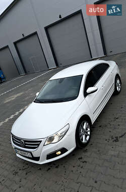 Купе Volkswagen CC / Passat CC 2011 в Нововолынске