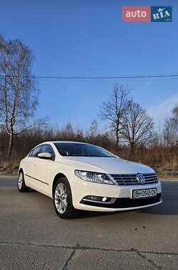 Купе Volkswagen CC / Passat CC 2013 в Львові