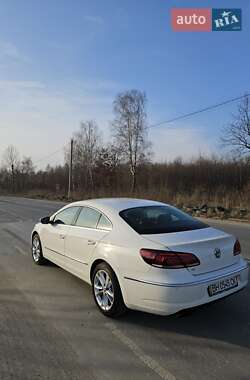 Купе Volkswagen CC / Passat CC 2013 в Львові