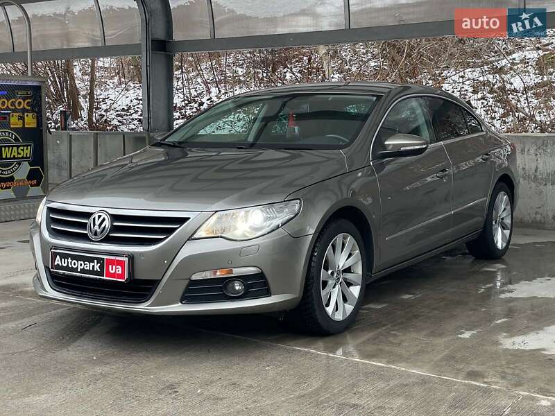 Купе Volkswagen CC / Passat CC 2011 в Киеве