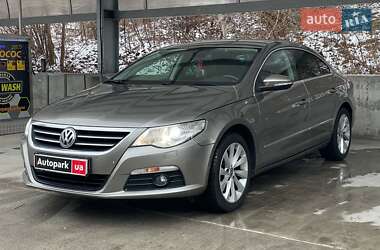 Купе Volkswagen CC / Passat CC 2011 в Киеве