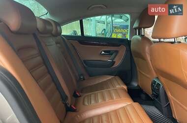 Купе Volkswagen CC / Passat CC 2011 в Киеве