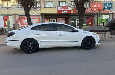 Купе Volkswagen CC / Passat CC 2010 в Липовце