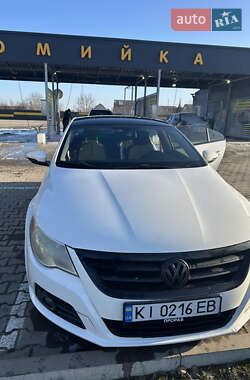 Купе Volkswagen CC / Passat CC 2010 в Липовце