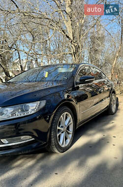 Купе Volkswagen CC / Passat CC 2012 в 