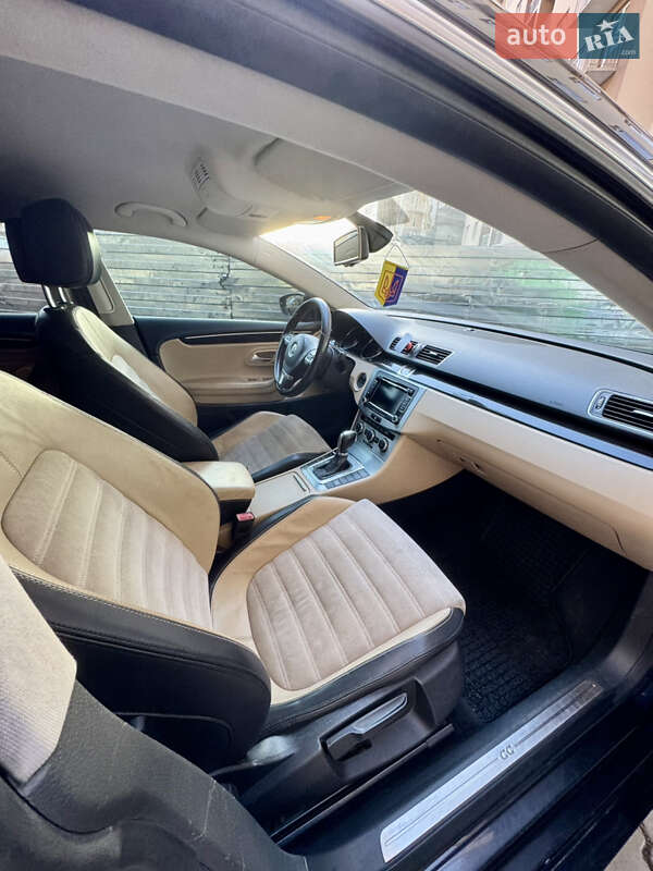 Купе Volkswagen CC / Passat CC 2012 в Хмельницком