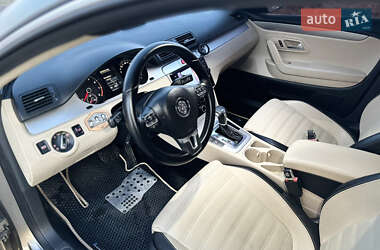 Купе Volkswagen CC / Passat CC 2010 в Виннице