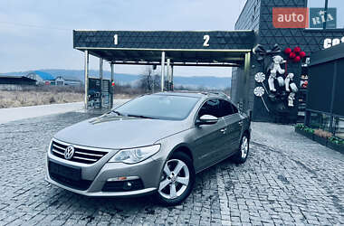 Купе Volkswagen CC / Passat CC 2010 в Львові