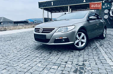 Купе Volkswagen CC / Passat CC 2010 в Львове