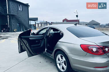 Купе Volkswagen CC / Passat CC 2010 в Львове