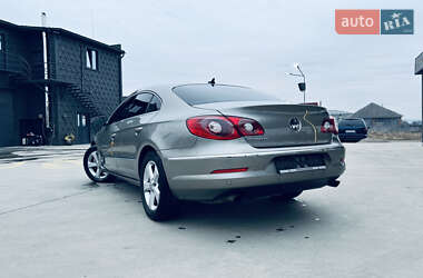 Купе Volkswagen CC / Passat CC 2010 в Львове