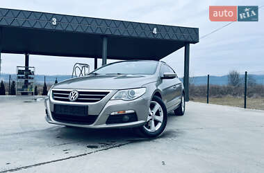 Купе Volkswagen CC / Passat CC 2010 в Львове