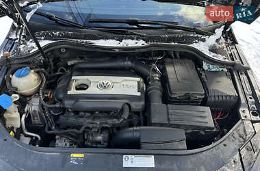 Купе Volkswagen CC / Passat CC 2012 в Украинке