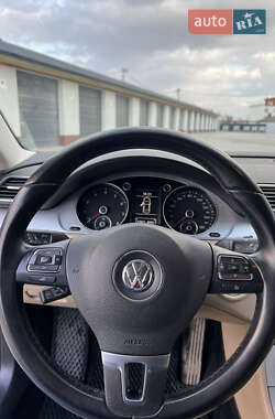 Купе Volkswagen CC / Passat CC 2012 в Каменец-Подольском