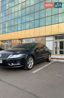 Купе Volkswagen CC / Passat CC 2013 в 