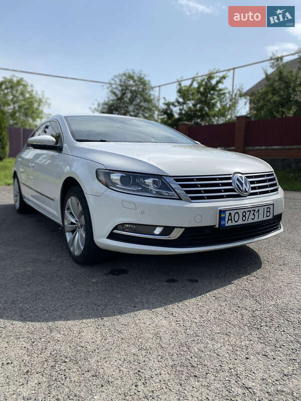 Купе Volkswagen CC / Passat CC 2013 в Мукачево