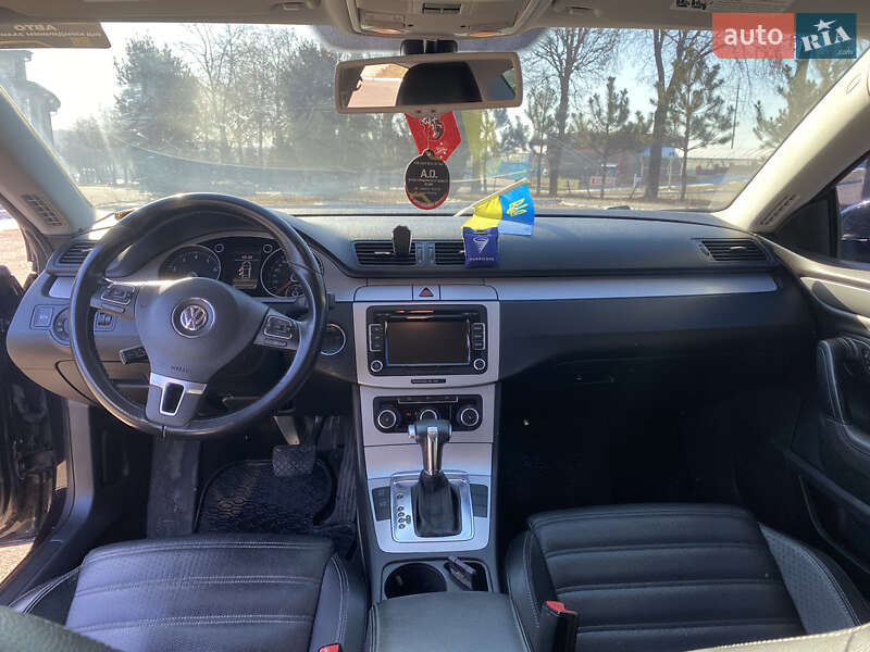 Купе Volkswagen CC / Passat CC 2010 в Ровно
