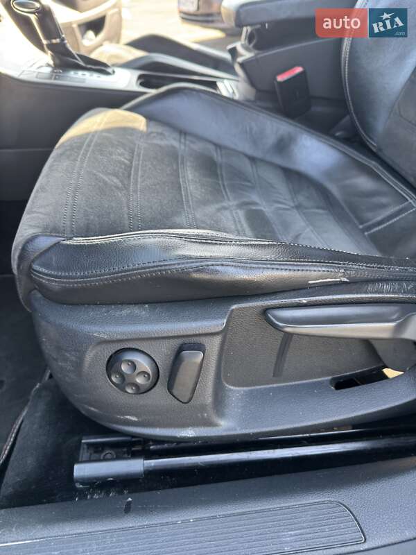 Купе Volkswagen CC / Passat CC 2010 в Киеве