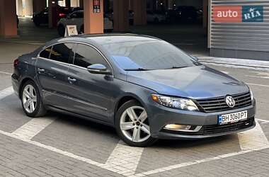 Купе Volkswagen CC / Passat CC 2012 в Києві