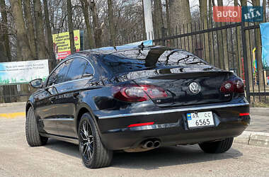 Купе Volkswagen CC / Passat CC 2011 в Киеве