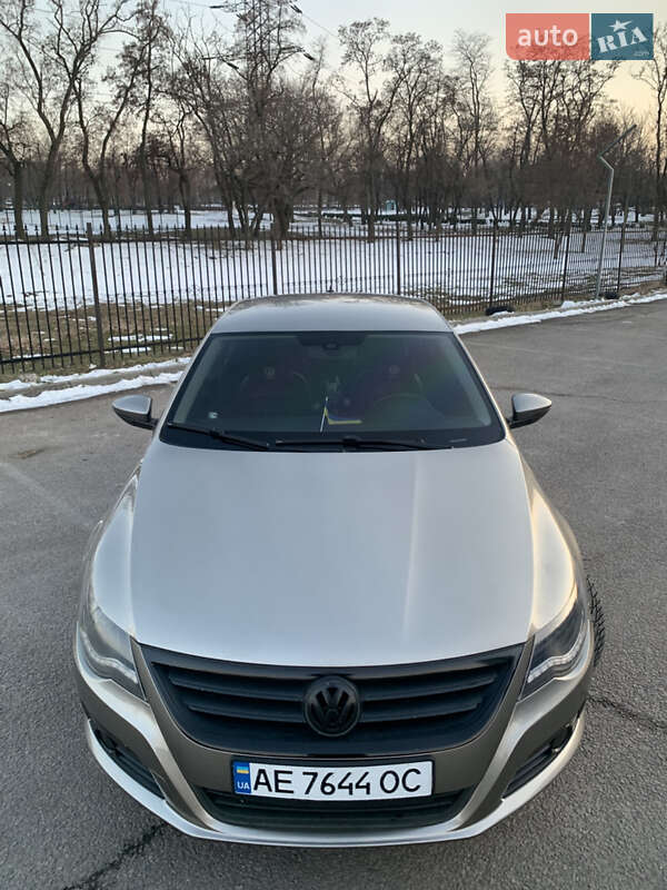 Купе Volkswagen CC / Passat CC 2010 в 