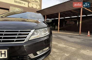Купе Volkswagen CC / Passat CC 2012 в 