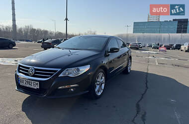 Купе Volkswagen CC / Passat CC 2010 в Киеве