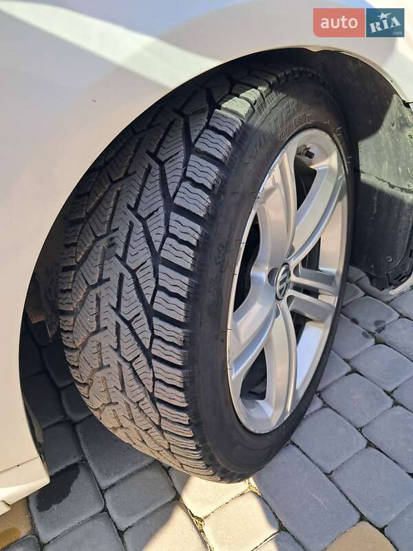 Купе Volkswagen CC / Passat CC 2013 в Шаргороде