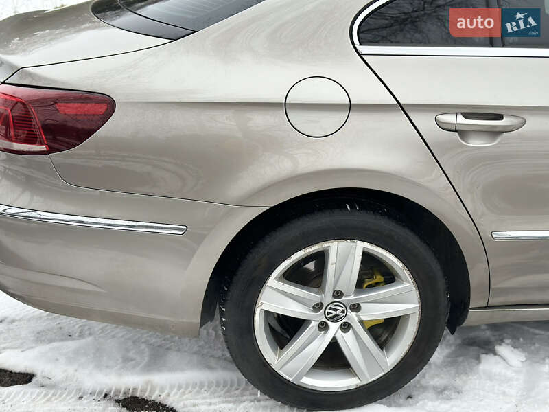 Купе Volkswagen CC / Passat CC 2012 в Львове