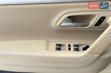 Купе Volkswagen CC / Passat CC 2012 в 
