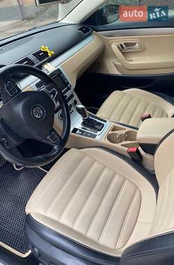 Купе Volkswagen CC / Passat CC 2013 в 