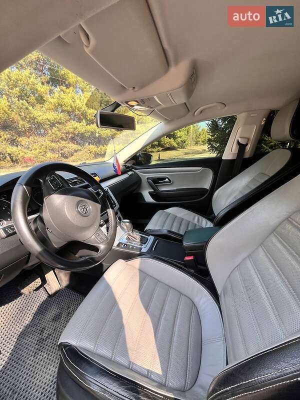 Купе Volkswagen CC / Passat CC 2012 в Кременчуці