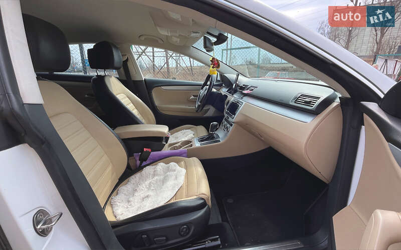 Купе Volkswagen CC / Passat CC 2013 в Стрые
