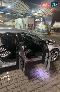Купе Volkswagen CC / Passat CC 2013 в 